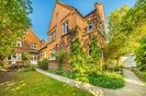 Properties for sale in Dartmouth Park Hill - NW5 1JE view1