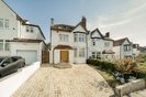 Properties for sale in Fitzalan Road - N3 3PD view1