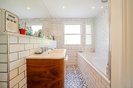 Properties for sale in Freegrove Road - N7 9JN view9