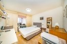 Properties for sale in Hendon Lane - N3 1RZ view3