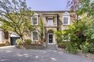 Properties for sale in Highgate West Hill - N6 6JR view1