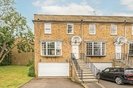 Properties sold in Hogarth Way - TW12 2EL view1