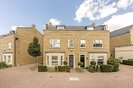 Properties for sale in Lendy Place - TW16 6BB view1