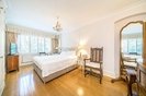 Properties for sale in Queen Annes Gardens - W4 1TU view6