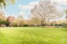 Properties for sale in Queen's Club Gardens - W14 9TB view9