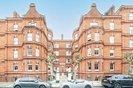 Properties for sale in Queen's Club Gardens - W14 9RJ view1