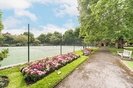 Properties for sale in Queen's Club Gardens - W14 9TF view5
