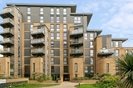Properties to let in Baltic Avenue - TW8 0FU view1