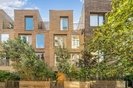 Properties to let in Boaters Avenue - TW8 8FG view1