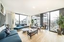 Properties to let in Brent Way - TW8 8GR view4