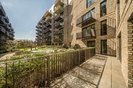 Properties to let in Cendal Crescent - E1 2FZ view6