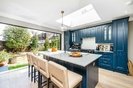 Properties let in Coppice Walk - N20 8DA view4