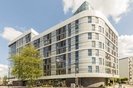 Properties to let in Ealing Road - TW8 0GN view1