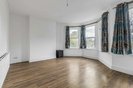 Properties let in Frobisher Road - N8 0QT view2