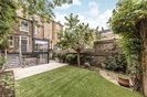 Properties to let in Grafton Square - SW4 0DQ view4