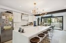 Properties to let in Grafton Square - SW4 0DQ view6