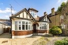 Properties to let in Grand Avenue - KT5 9HU view1