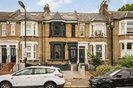 Properties to let in Grayling Road - N16 0BT view1