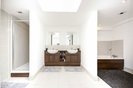 Properties to let in Great West Road - TW8 0HE view6