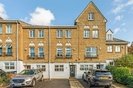 Properties to let in Halton Close - N11 3HQ view1