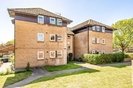 Properties let in Hammond Close - TW12 2DE view1