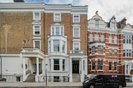 Properties to let in Holland Park Gardens - W14 8DZ view1