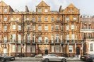 Properties to let in Kensington Court - W8 5DG view1