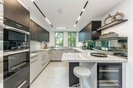 Properties to let in Knightsbridge - SW7 1DG view3