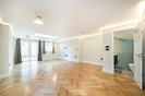 Properties let in Lanark Close - W5 1SN view5