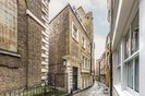 Properties to let in Lovat Lane - EC3R 8EB view1