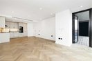 Properties let in Merino Gardens - E1W 2DP view3