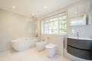 Properties let in Mount Avenue - W5 1PN view7