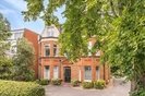 Properties to let in Parklands - KT5 8EA view1