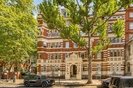 Properties to let in Queen's Gate - SW7 5HE view11