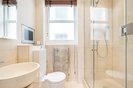 Properties to let in Queen's Gate - SW7 5HE view6