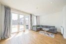 Properties to let in Reynard Way - TW8 9GF view4