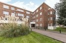 Properties to let in Sheen Court - TW10 5DQ view1