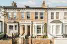 Properties to let in Solon Road - SW2 5UU view1