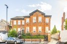Properties to let in Sutton Court Road - W4 4NG view1