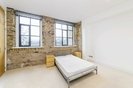 Properties let in Thrawl Street - E1 6RW view4