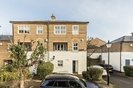 Properties to let in Timothy Close - SW4 9QB view1