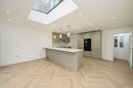 Properties let in Torrington Gardens - N11 2AB view7