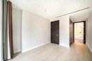 Properties let in Triptych Place - SE1 9FL view6