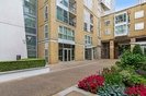 Properties to let in Westferry Circus - E14 8RP view5