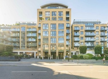 Properties for sale in 8 Kew Bridge Road - TW8 0FG view1