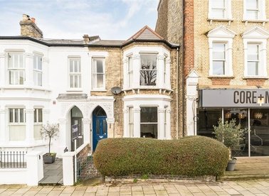 Properties for sale in Abbeville Road - SW4 9JJ view1