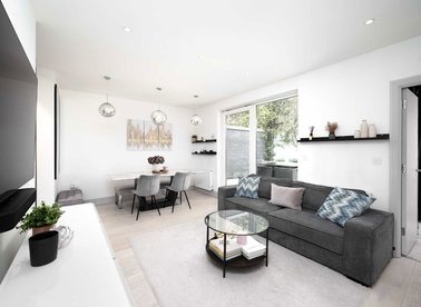 Properties for sale in Adams Close - N3 1DY view1