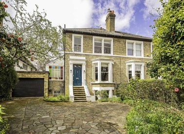 Properties for sale in Ailsa Road - TW1 1QJ view1