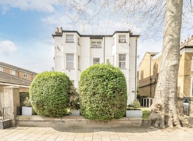 Properties for sale in Ainsworth Road - E9 7LP view1