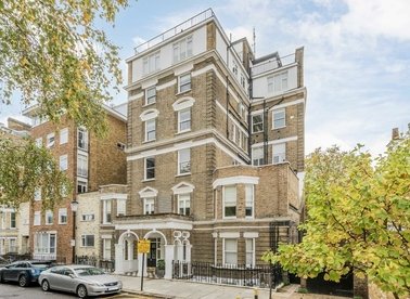 Properties for sale in Airlie Gardens - W8 7AN view1
